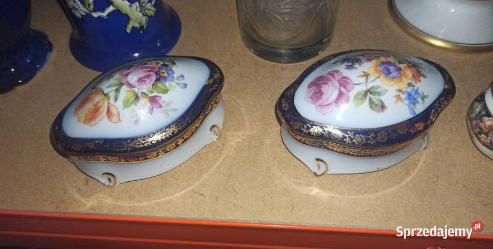 Puzderko z kobaltem Dygnowane Porcelana i szkło Gdańsk