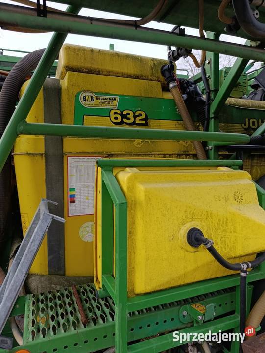 Opryskiwacz Ciągany John Deere 632 Kto pierwszy Łupianka Stara