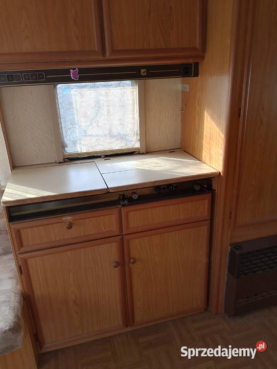 Sprzedam przyczepę kemping