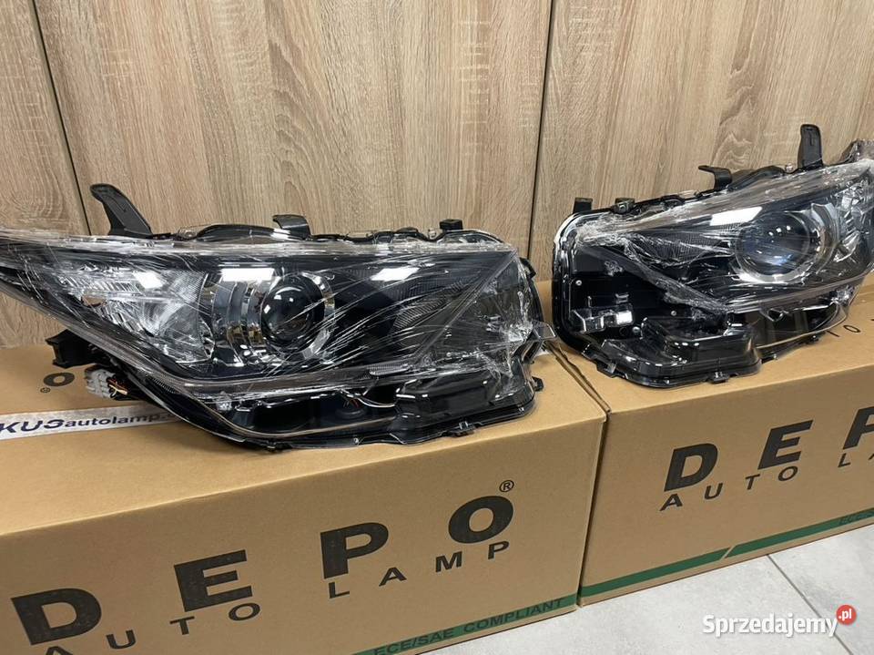 Toyota Auris II lift reflektor przód nowy Lampy przednie Motycz sprzedam