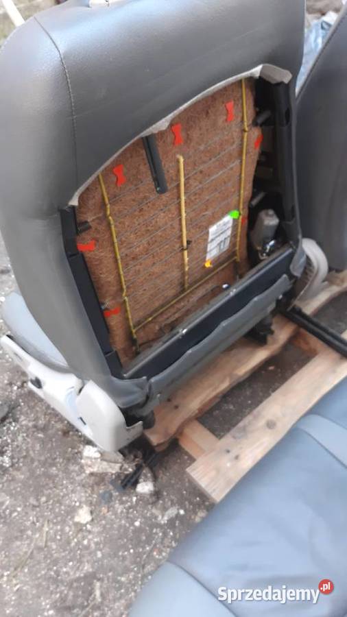 KOMPLET FOTELI FOTEL FOTELE MERCEDES C W203 Dębno