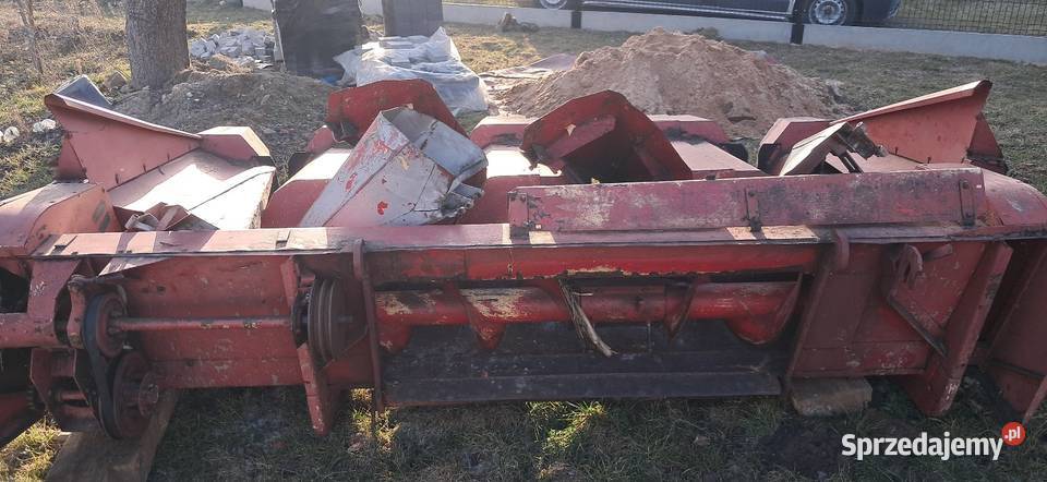Przystawka 4 rzędowa do kukurydzy do kombajnu Maszyny rolnicze sprzedam