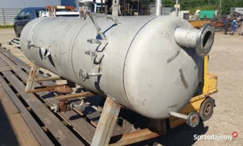 Zbiornik z nierdzewkinierdzewny zbiornik silos Żywiec