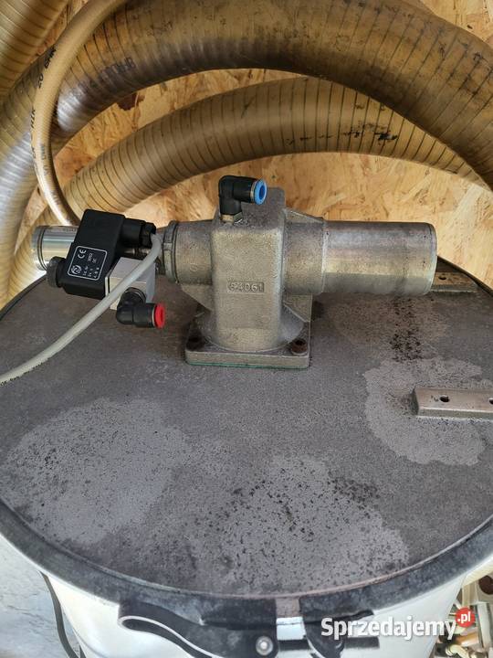 Stacja nadmuchowa z pompa próżniową Colortronic Białogard sprzedam