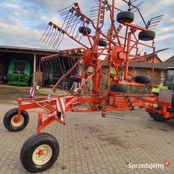 Sprzedam zgrabiarkę dwukaruzelowa kuhn 7301 Wizna