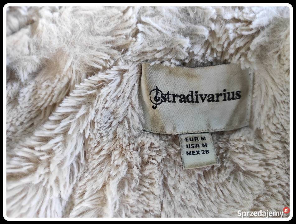 Stradivarius lżejsza kurtka z kapturem wiosna mazowieckie Płock