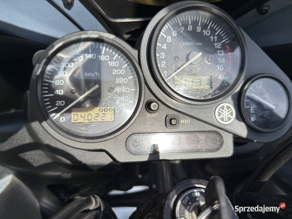 Motocykl Yamaha Fazer 600 ZADBANY NISKI PRZEBIEG sportowy