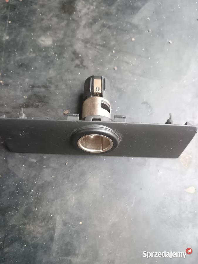 Zapalniczka tylna Opel Vectra C Signum osobowe Wola Siennicka