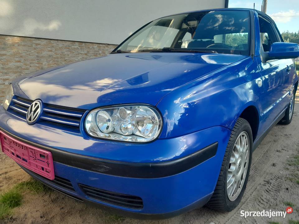 VW Golf IV 16 benzyna Cabrio Karmann z de alu Rok produkcji 2001 Wronki