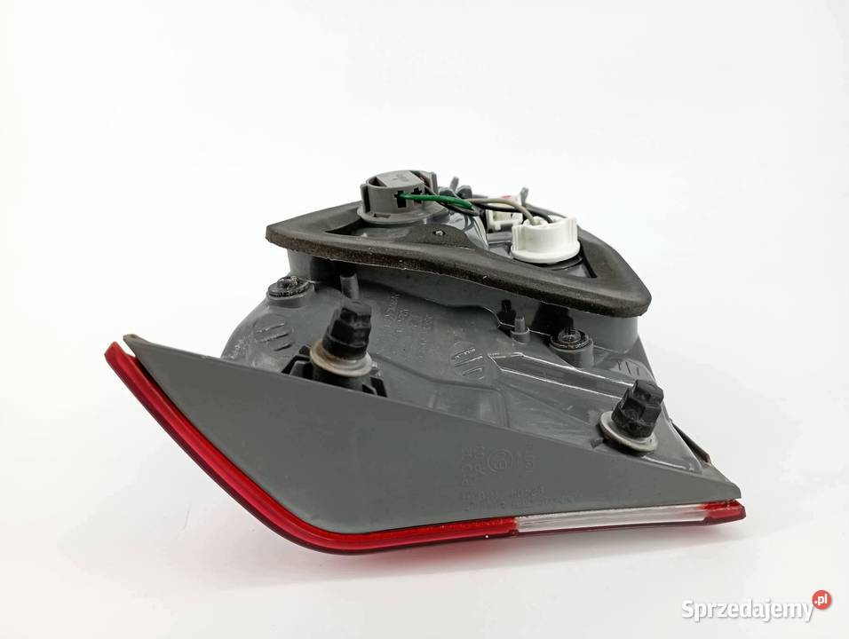 LAMPA TYŁ W KLAPĘ PRAWA EUROPA 924041K0 Hyundai