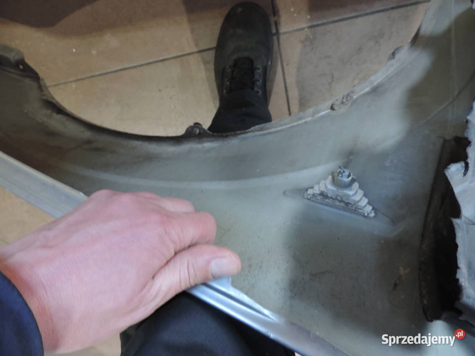 BŁOTNIK LEWY PRZÓD FORD MONDEO MK3 FL KOLOR 72 Nowy Sącz