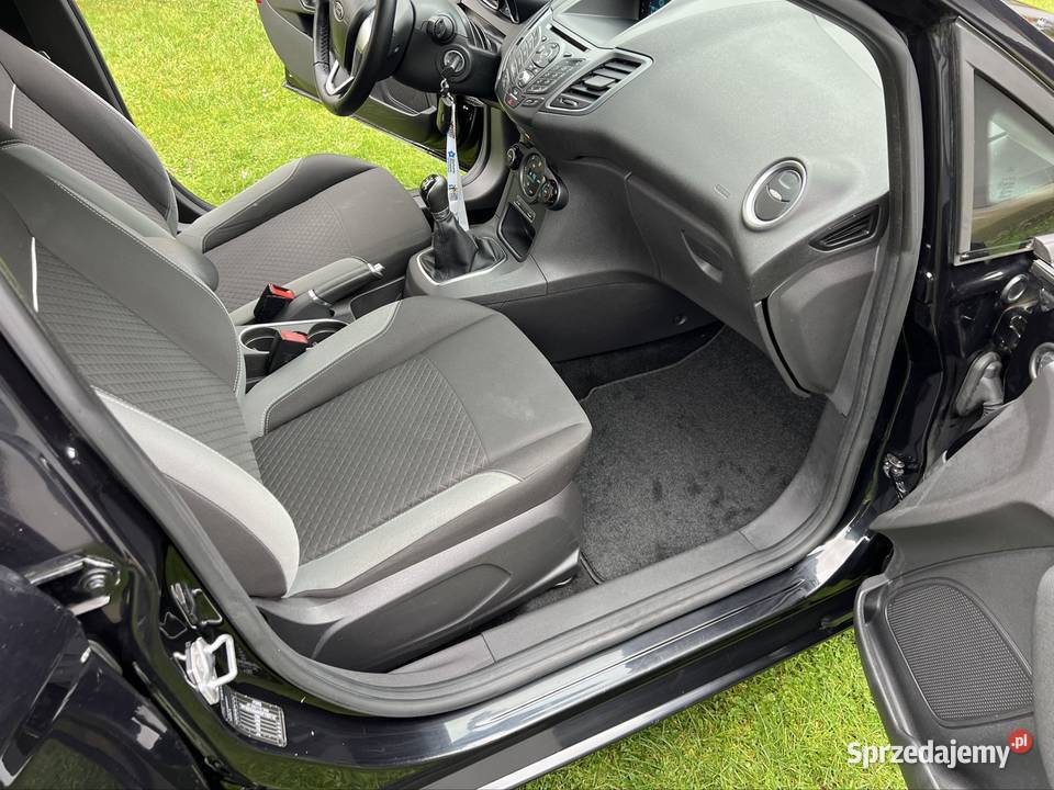 Ford Fiesta 10 benzyna 2015 klima grzana szyba isofix Wieruszów
