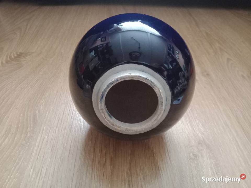 Porcelanowy element do wazy renowatora