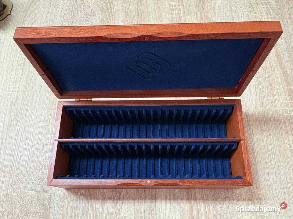 Duże drewniane pudełko kolekcjonerskie kaseta na Piotrków Trybunalski