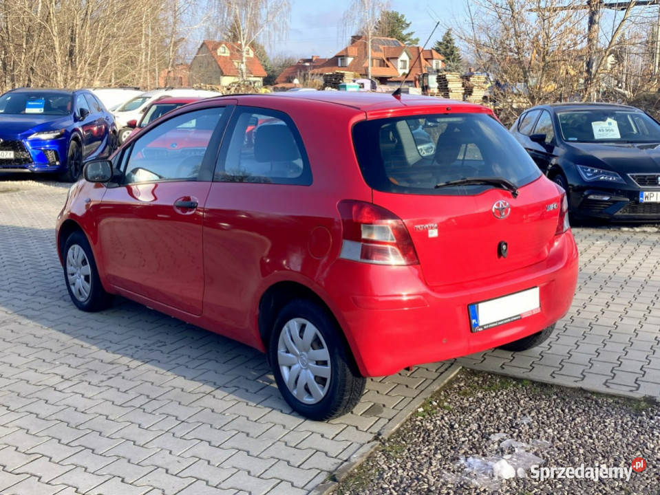 Toyota Yaris Salon Polska Klimatyzacja El szyby Yaris Konstancin-Jeziorna sprzedam