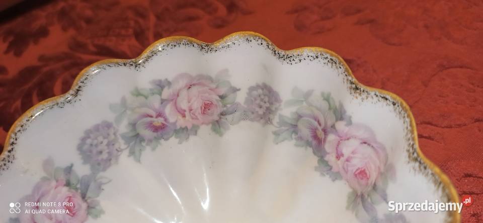 Patera falista krawędź kanelowana złocona
Biała Gdańsk