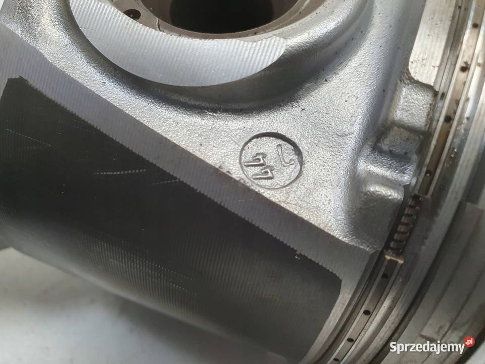 Iveco Daily IV 30 CNG TŁOK KORBOWÓD osobowe Rudka