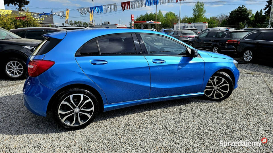 Mercedes A 180 Piękny kolor Automat dużo faktur 122KM Mercedes-Benz Świdnica