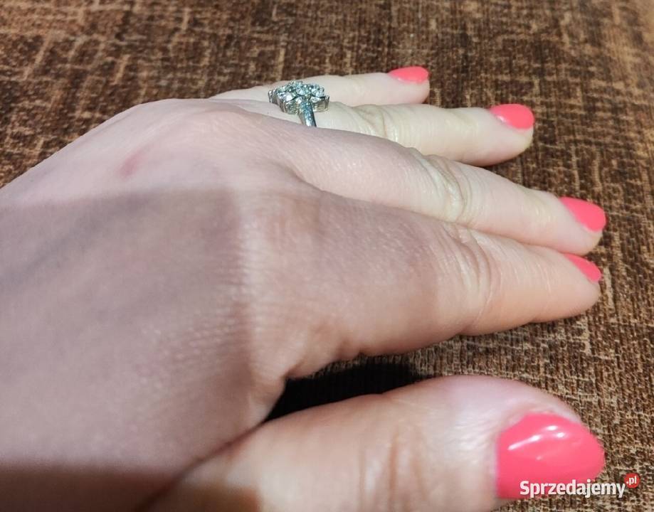 Pierścionek białe kryształki Grodzisk Mazowiecki