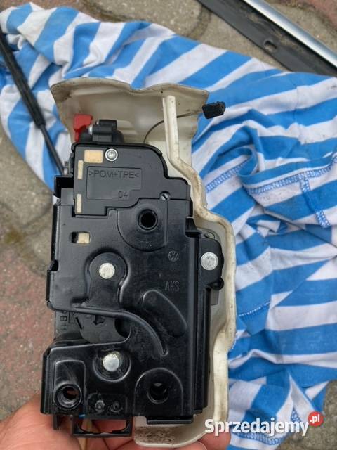zamek drzwi przednich prawych jetta golf Karoseria Rzeszów