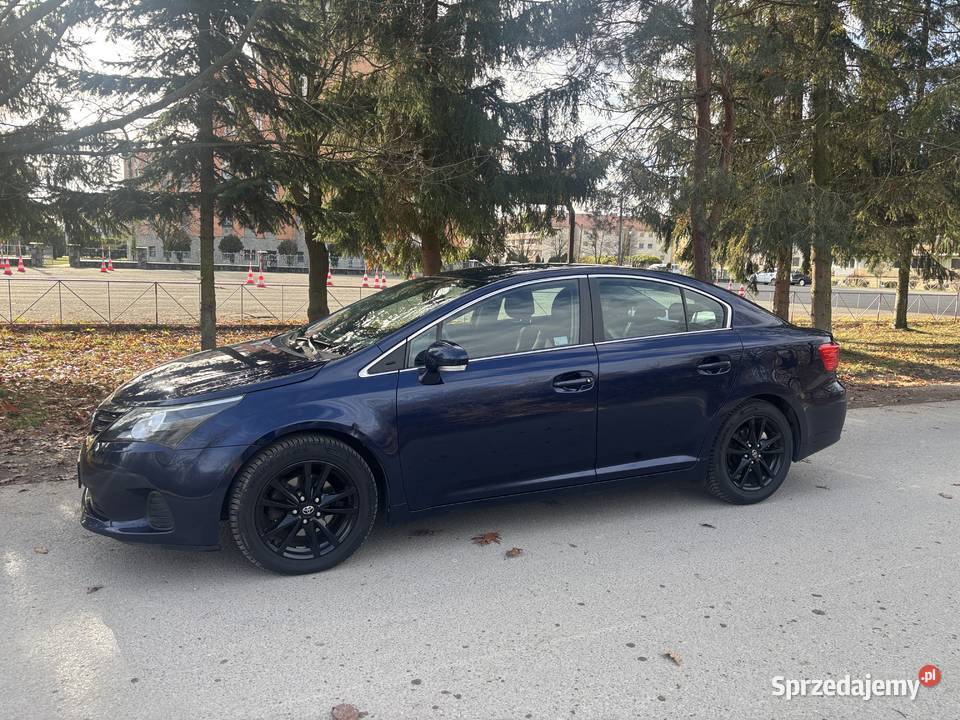 niezwodna toyota avensis sedan Tarnów sprzedam