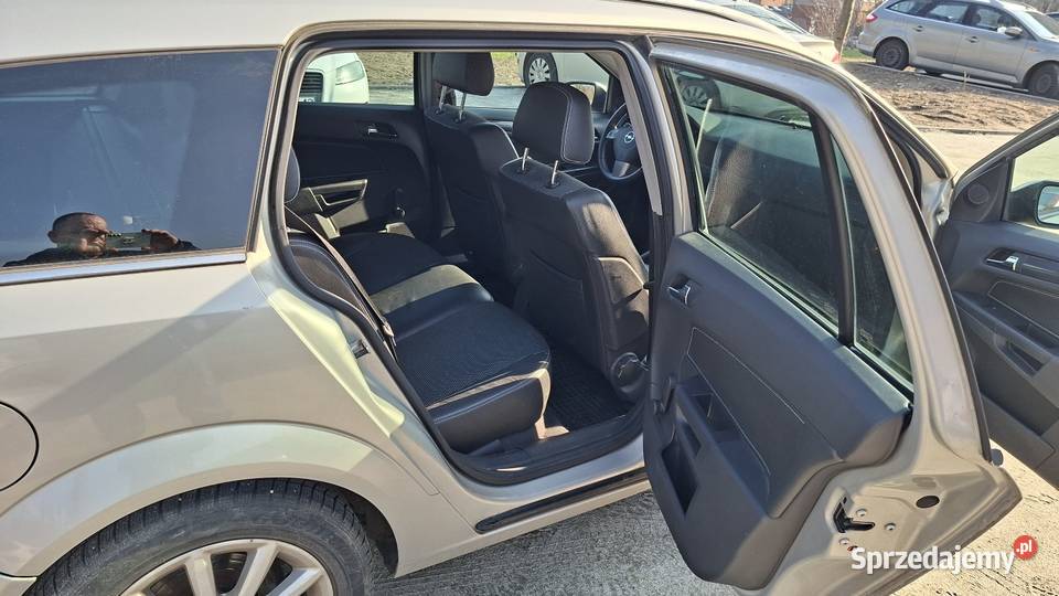 Opel Astra H Kombi Rok produkcji 2005 Astra