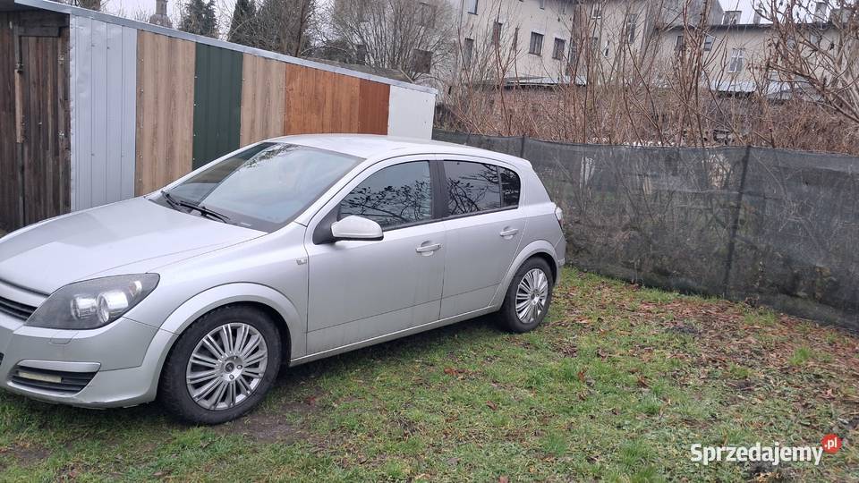 Opel astra h 16 benzyna nieuszkodzony Stepnica