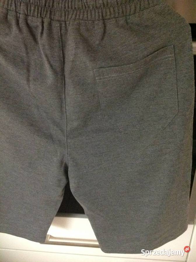 Spodnie Krótkie CRWS Clothing Company r M nowe Nowa Sól sprzedam