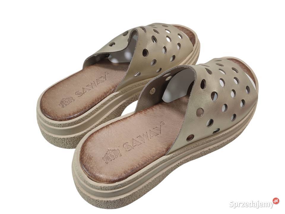 Buty MIX 10 box hurtowy BA do odsprzedaży Sandały i klapki