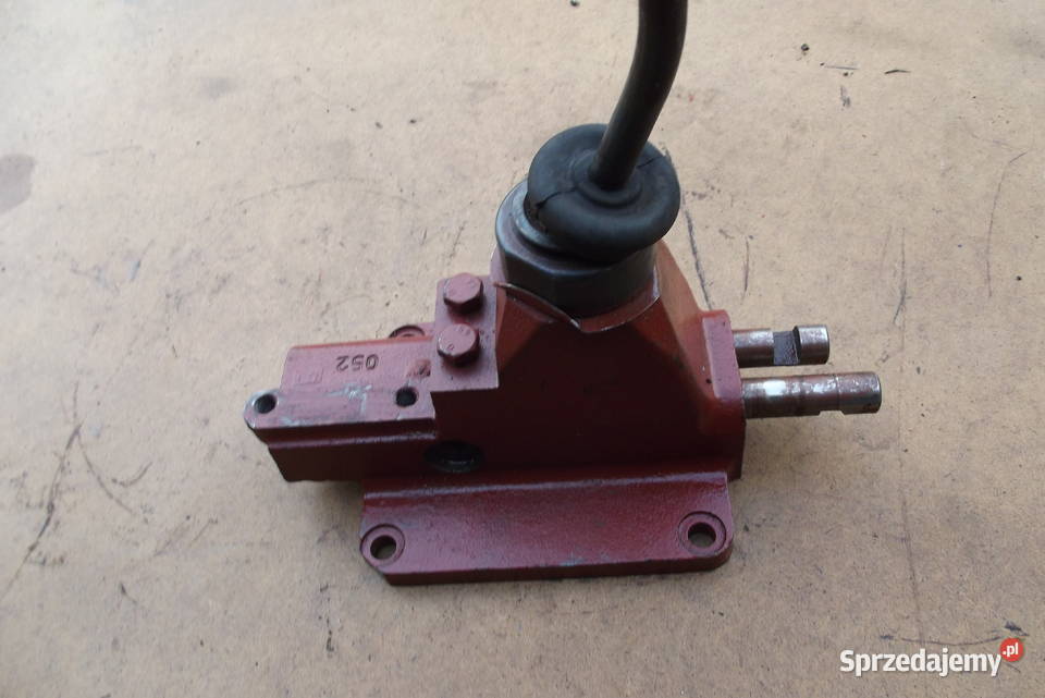 Mechanizm zmiany biegów K 700 nieuszkodzony Części zamienne Parczew