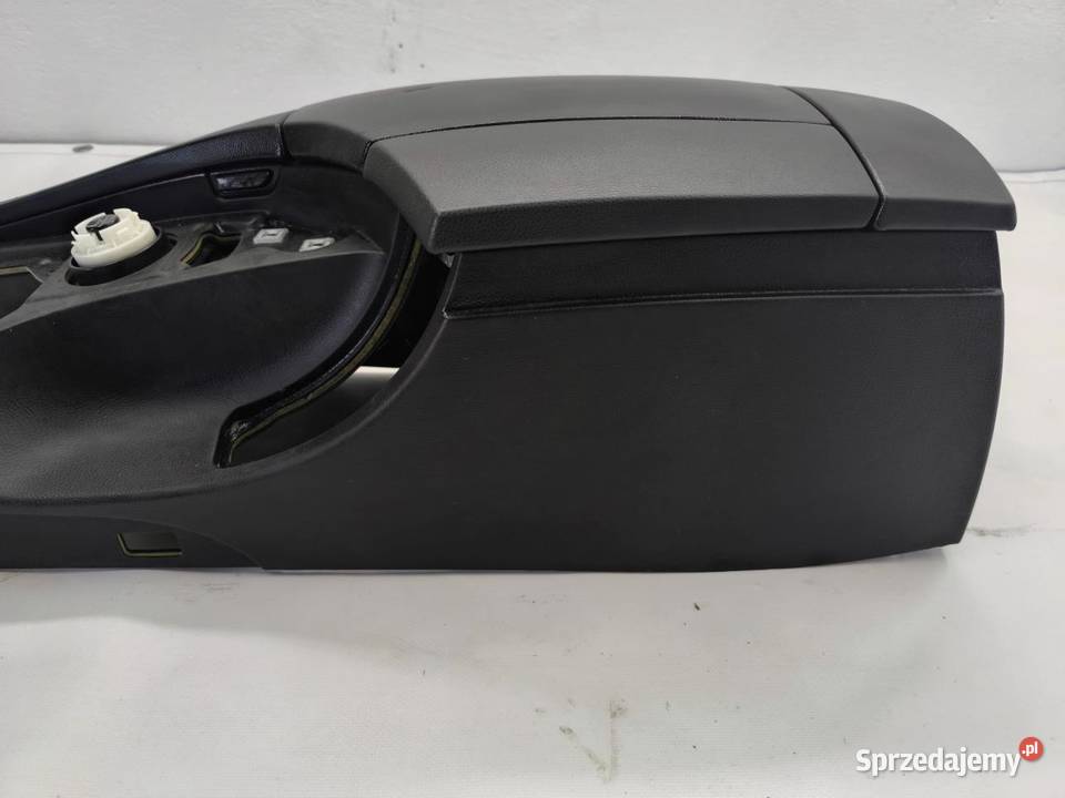 TUNEL ŚRODKOWY PODŁOKIETNIK BMW E61 7034086 osobowe Podłokietniki