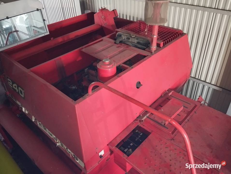 Kombajn MF 240 Massey Ferguson świętokrzyskie Jędrzejów