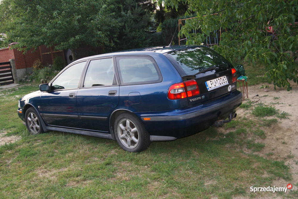Volvo V40 Niezawodne auto klimatyzacja V40 sprzedam