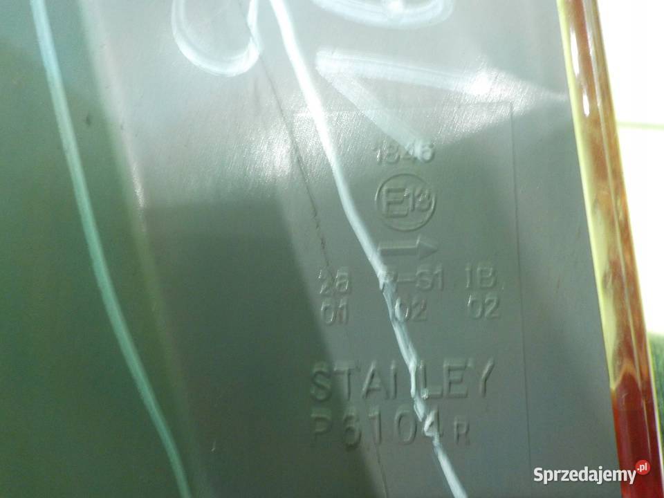 HONDA CIVIC VIII 14 IDSI 06r SEDAN 4D lampa