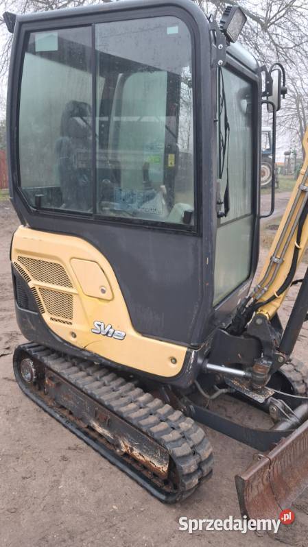 Mini koparka Yanmar Czerwone