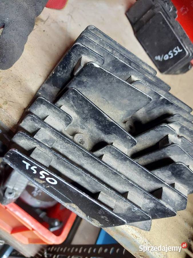 Suzuki TS 50 głowica pokrywa górna Góra silnika Jelenia Góra