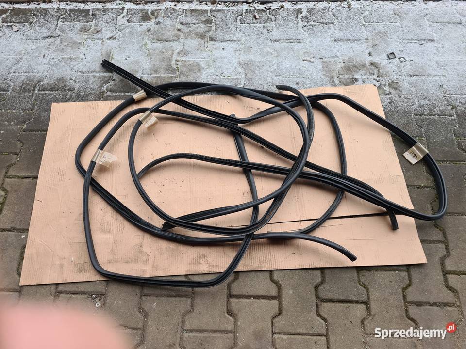 Uszczelka Drzwi Subaru Outback V na części osobowe Częstochowa