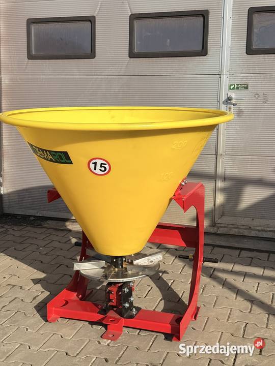 Rozsiewacz nawozów podypywarka soli i piasku Rozsiewacze nawozów