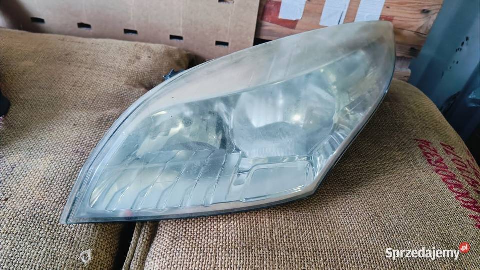 Reflektor lampa lewa przód Renault Megane 3 Przemyśl