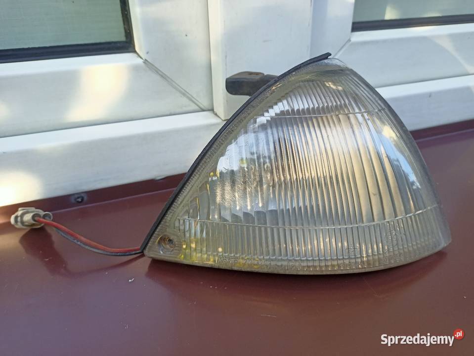Suzuki Swift MK2 II lampa pozycyjna prawa osobowe łódzkie Sieradz