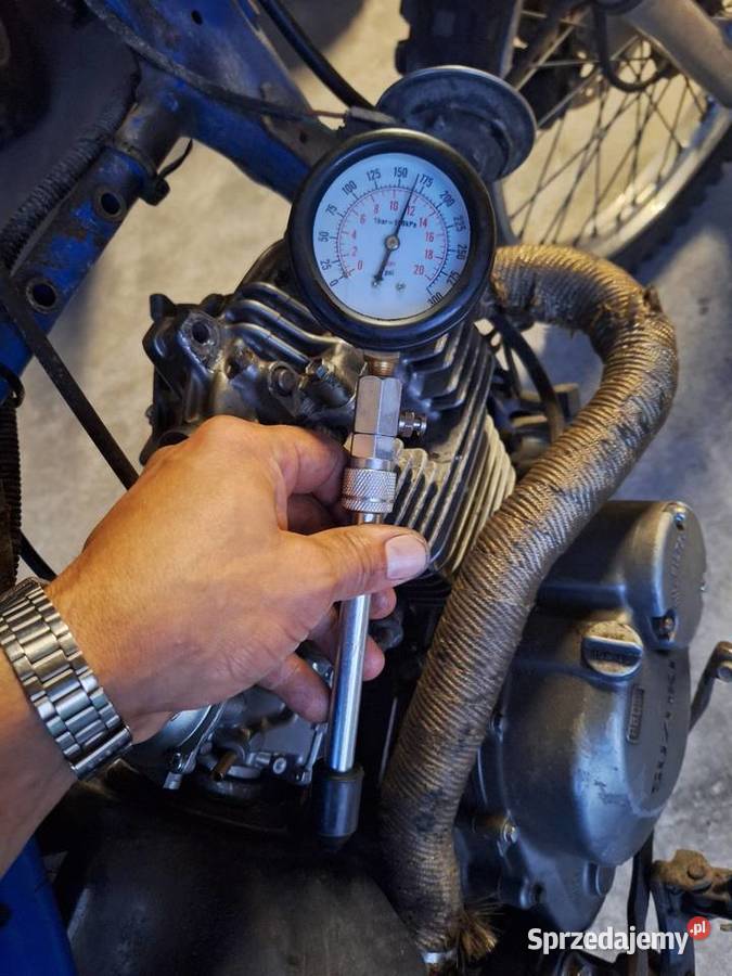 Suzuki dr 125 na części dokumenty Motocykle na części