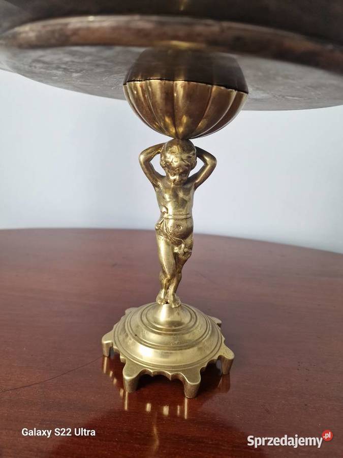 Patera z cherubinem Skierniewice