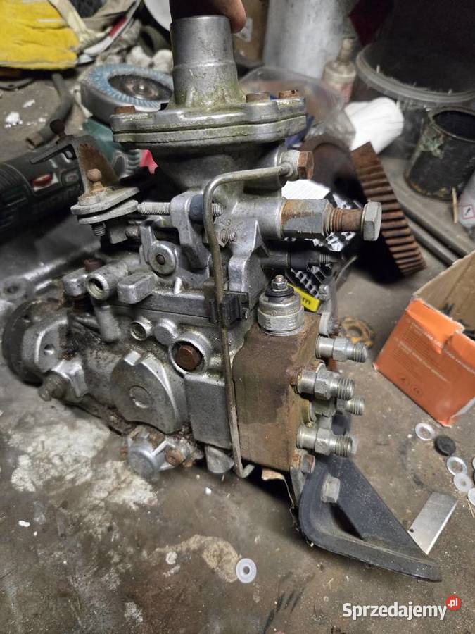 Pompa wtryskowa Ford Transit 25D MK4 99r