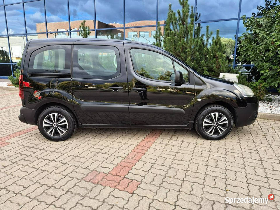 Citroen Berlingo 5 osobowy GWARANCJA 16 benzyna garażowany Warszawa