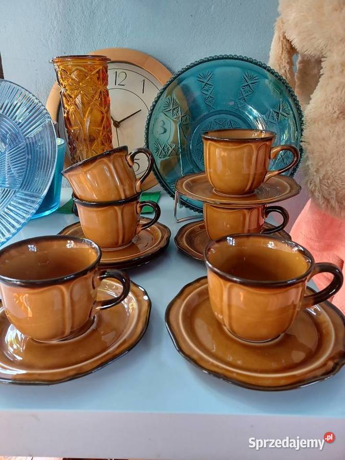 Filiżanki Pruszków ze spodkami 6 PRL łódzkie