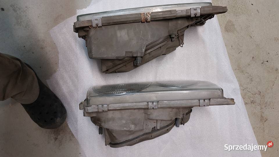 Lampy przednie przód prawa lewa Mercedes 123 Lampy przednie Rokity