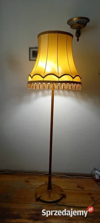 Drewniana lampa podłogowa z abażurem z lat 5060 łódzkie Skierniewice