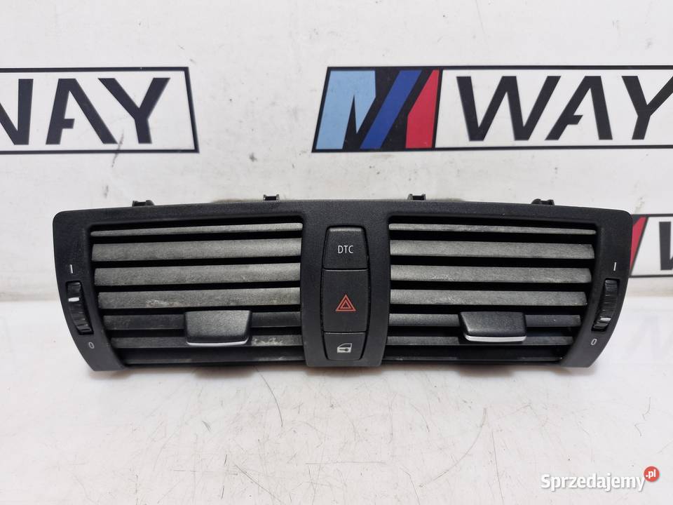 7059189 BMW E87 E81 E82 E88 ŚRODKOWA KRATKA