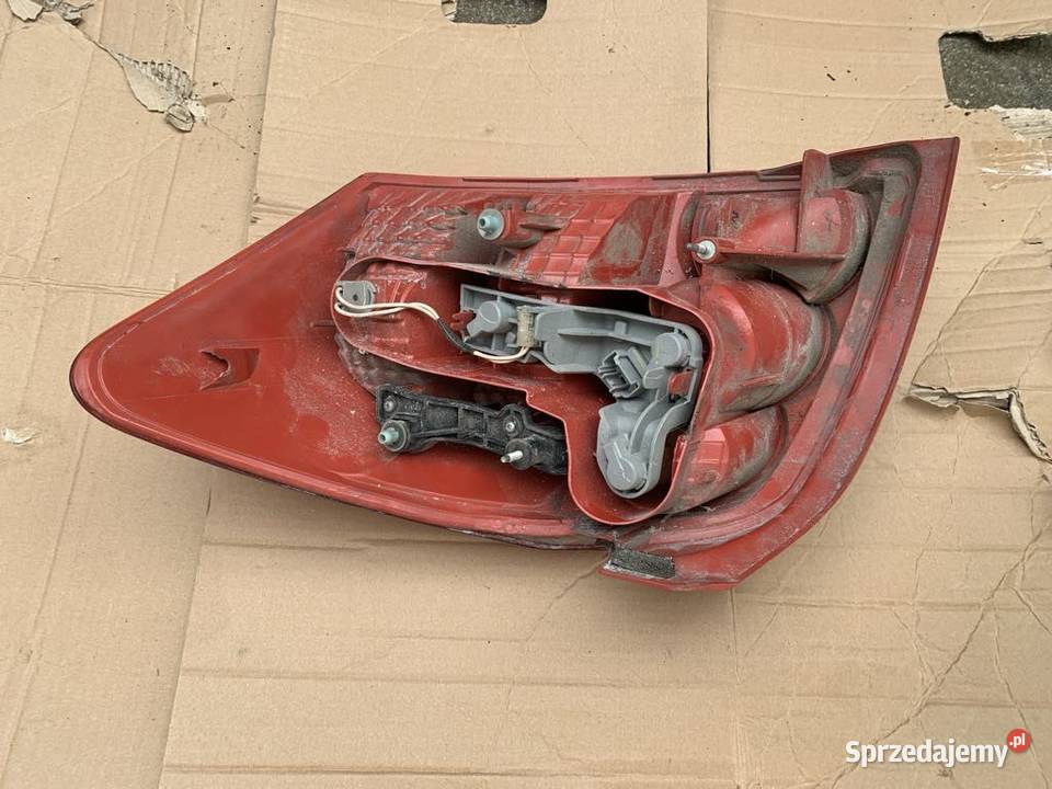 Lampa Toyota Auris lewa sprzedam