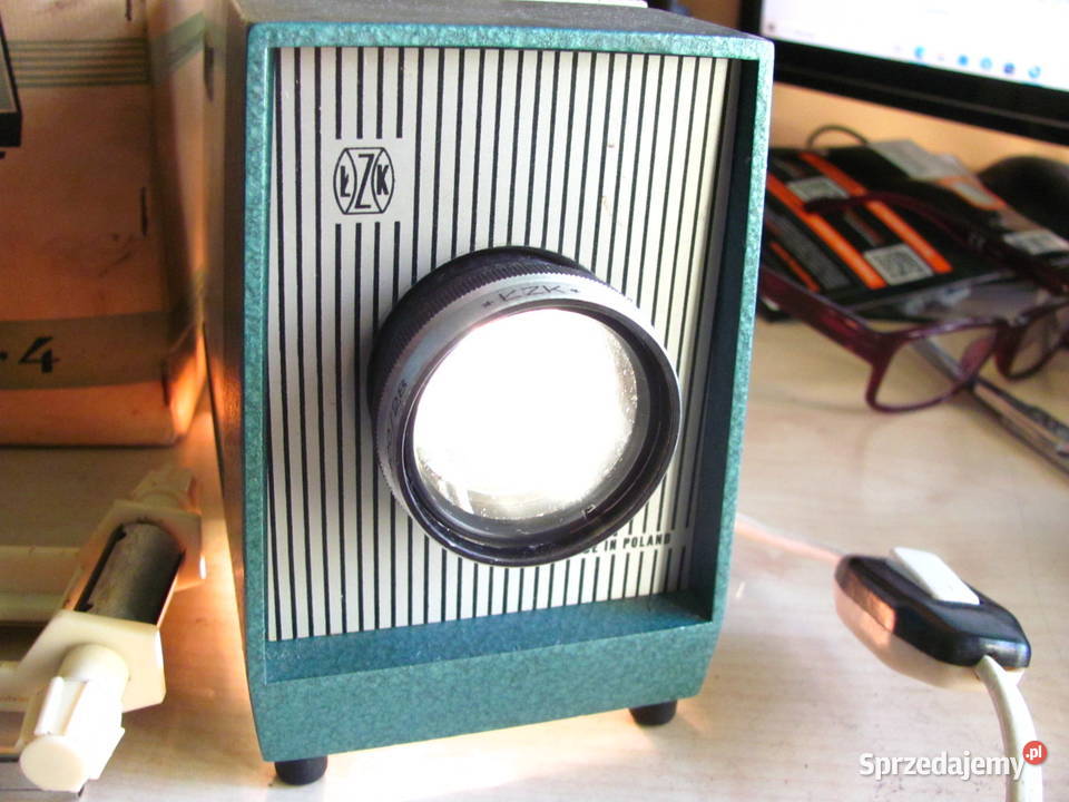 Rzutnik do bajek przeźroczy slajdów projektor łódzkie Łódź sprzedam
